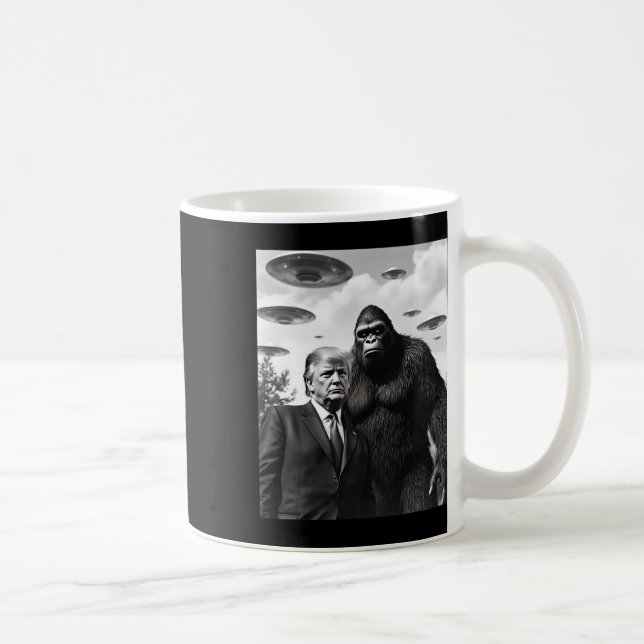 Mug Rencontre extraterrestre de Bigfoot Ufo Alien de T (Droite)