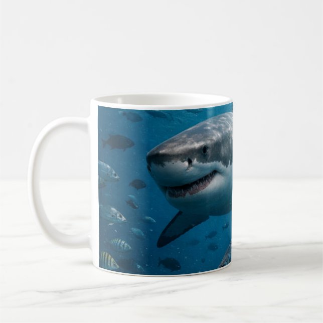 Mug Requin majestueux dans le bleu profond (Gauche)