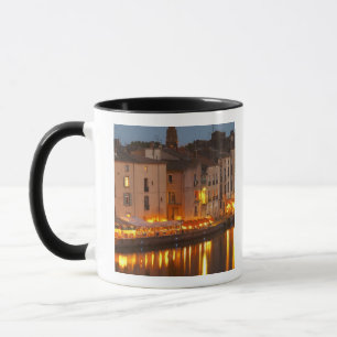 Mug Restaurants le long de la rivière l'Hérault. L'Hér