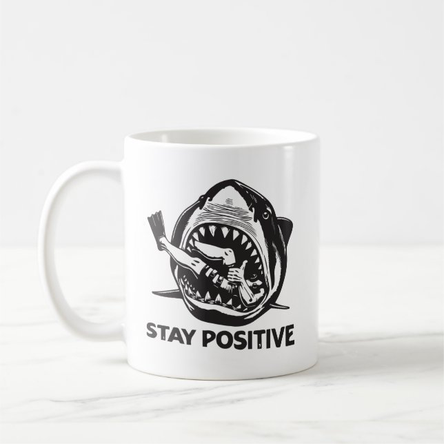 Mug Restez positif attaque de requin drôle (Gauche)