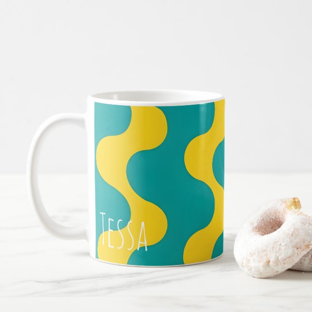 Mug Rétro Art Abstrait à Lignes Ondulées Sarcelle et J (Avec donut)