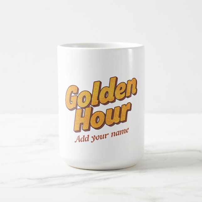Mug Retro Golden Hour - Typographie Groovy Esthétique  (Centre)