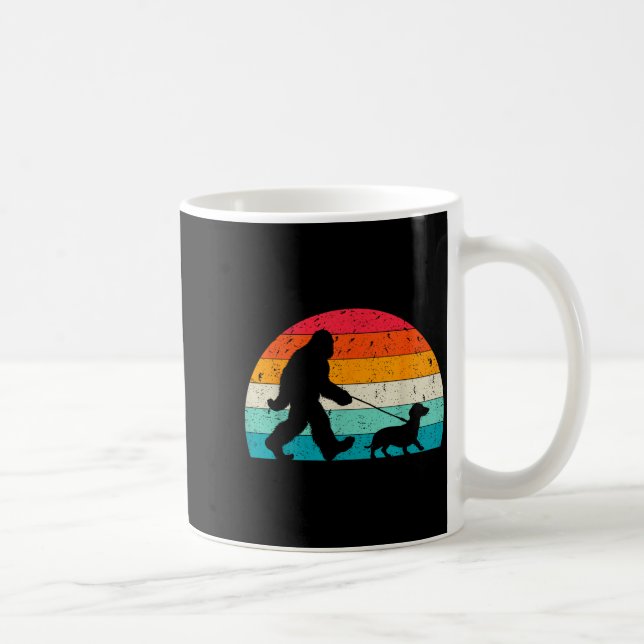 Mug Retro Sasquatch Lover Doxie Wiener Dog Walker Bigf (Droite)