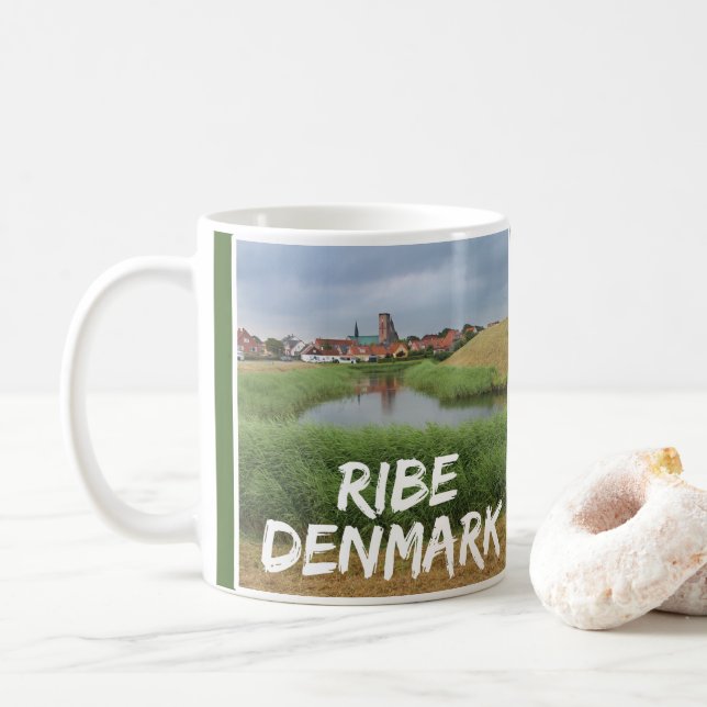 Mug Riberhus et Ribe, Jutland, Danemark (Avec donut)
