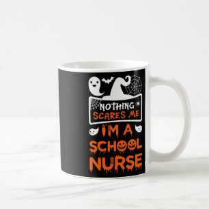 Mug Rien ne me fait peur Je suis une infirmière amusan