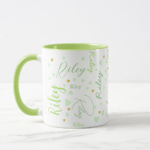 Mug Riley répétitif (nom personnalisé) + coeurs verts
