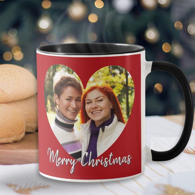 Mug Romantique Moderne Cute Heart Joyeux Noël Photo (A Christmas mug, with your chosen photo displayed in a heart shape, and your own message on the back)