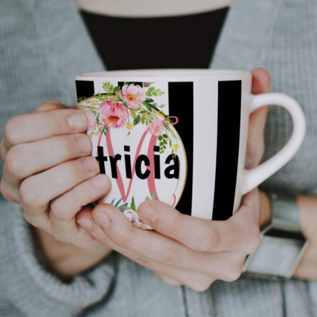 Mug rose Floral noir et blanc Grilles monogramme (Créateur téléchargé)