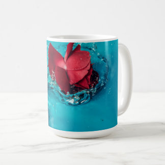 Mug  Rose rouge avec arrière - plan bleu