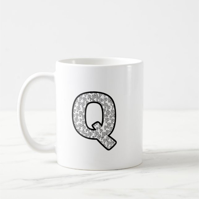 Mug Royal Monogram Letter Q - Minimalist Luxury Art Mu (Gauche)