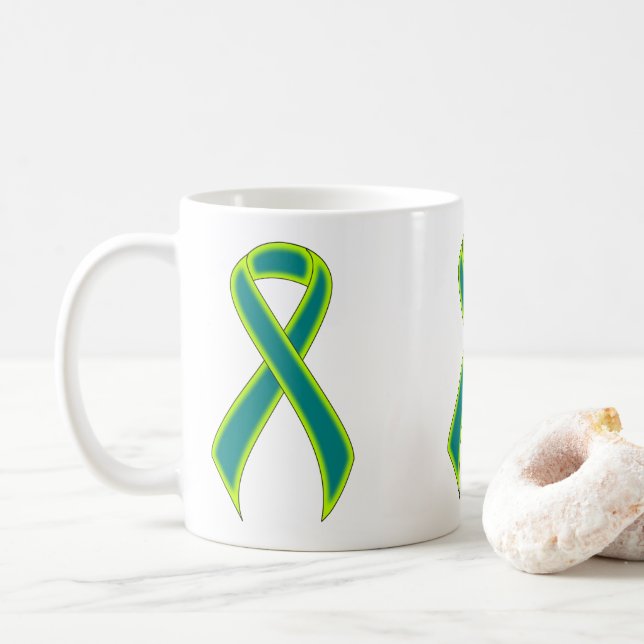 Mug Ruban de sensibilisation au vert turquoise et à la (Avec donut)