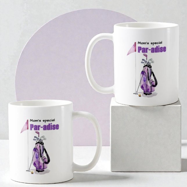 Mug Sac de golf aquarelle violet, drapeau & balle  (Template text coffee mug design with golf bag, flag and ball watercolor art. )