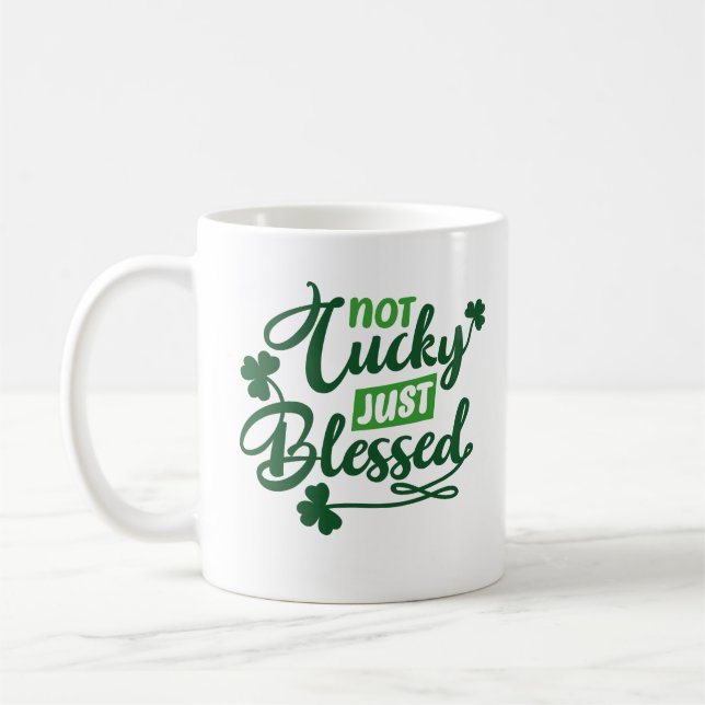 Mug Saint Patrick's Day Blessed Christian Graphic Tee (Gauche)