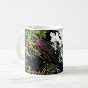 Mug Salamander Caché Sous Le Journal, Washington