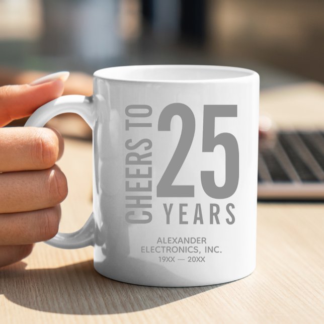 Mug Salutations à 25 Anniversaire d'affaires (Change to ANY YEAR! Lots of other colors and years pre-done for you in our collection.)