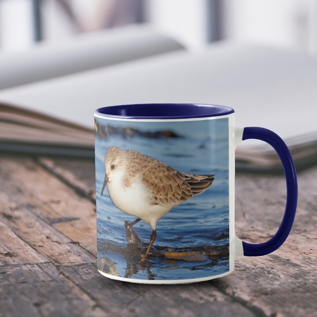 Mug Sanderling errant (Wandering Sanderling on Shore 11 oz Coffee Mug Cover Photo.)