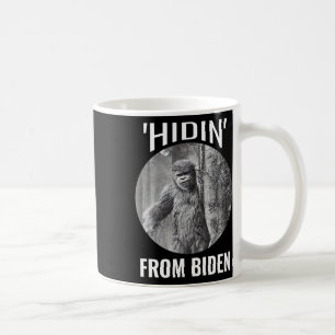 Mug Sasquatch est un républicain conservateur se cacha