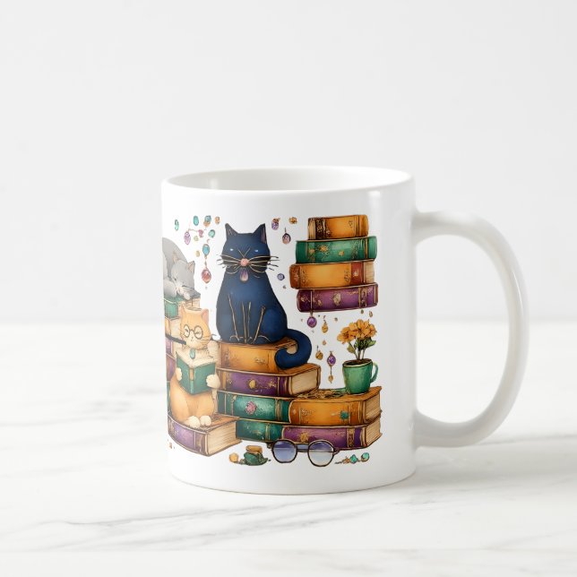 Mug Scène de bibliothèque cosy avec des chats lisant d (Droite)