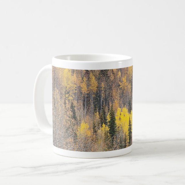 Mug Scène de nature avec feuillage d'automne aux tons  (Devant gauche)