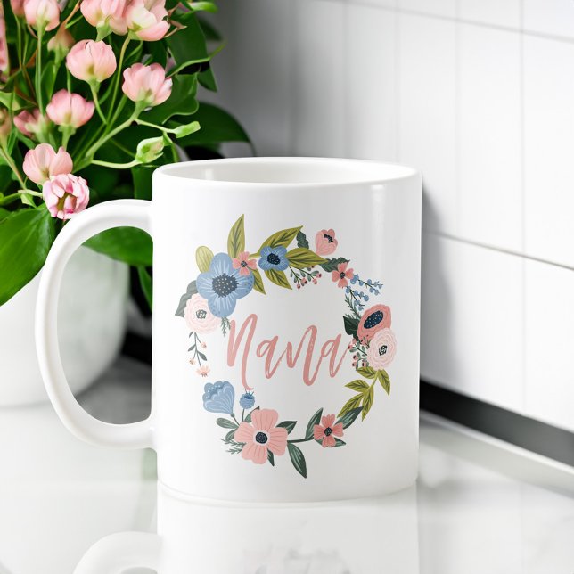 Mug Scripts de pinceau Nana Typographie Florale Wreath (Nana Brush Script Typographic Floral Wreath Coffee Mug)