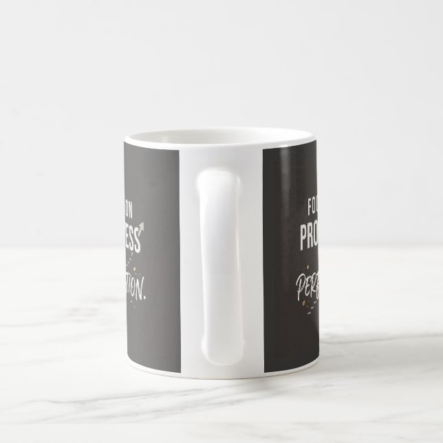 Mug Se concentrer sur le progrès, pas la perfection. (Poignée)