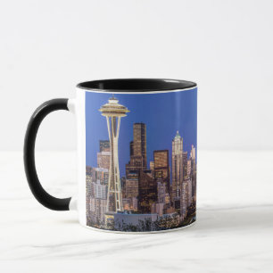 Mug Seattle, Downtown et Mt Rainier à Twilight