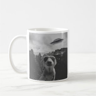 Mug Selfie de suricate dans un paysage de montagne sur