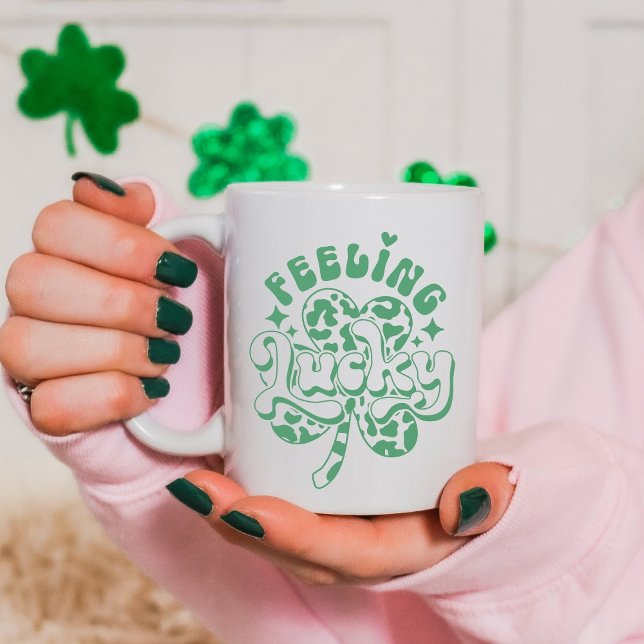 Mug Sentir chanceux | Fête de la Saint-Patrick (Créateur téléchargé)