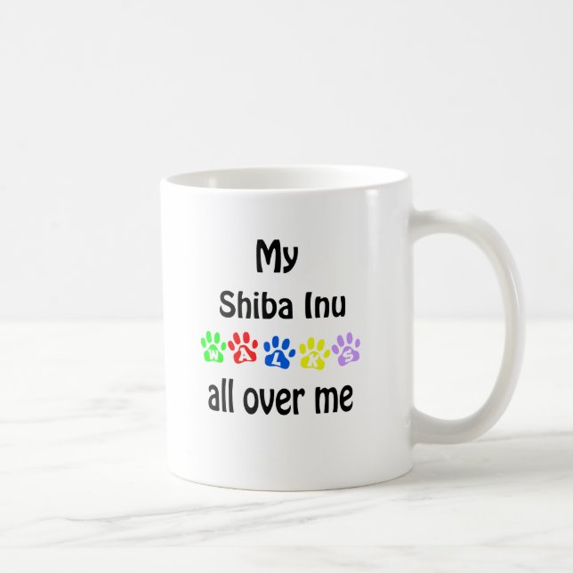 Mug Shiba Inu Walks Design (Droite)