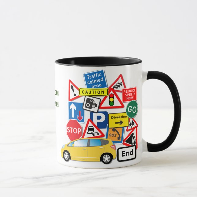 Mug Signes routiers et automobile jaune (Droite)