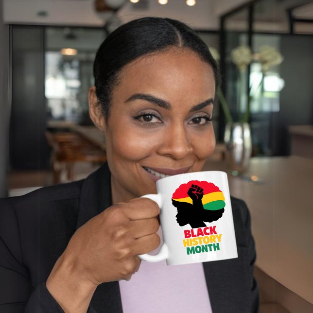 Mug Silhouette Boldue Femme Afro Poing Levé (Bold Silhouette Afro Woman Raised Fist Coffee Mug)
