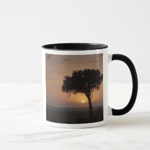 Mug Silhouette d'arbre dans la plaine, Masai Mara 2
