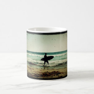 Mug Silhouette de surfeur de style vintage