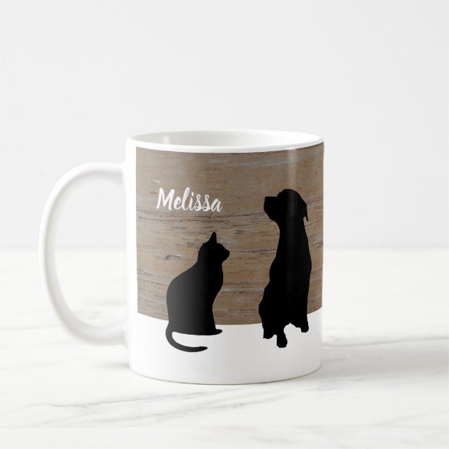 Mug Silhouettes de chien de chat noir sur le bois (Gauche)