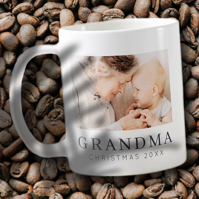 Mug Simple Moderne Chic Personnalisé Grandma Photo Hol (Créateur téléchargé)