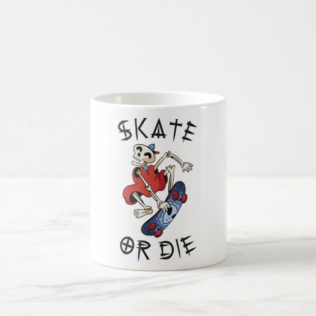 Mug Skate ou mourir drôle Skeleton Skateboarder (Centre)