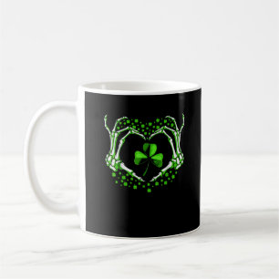 Mug Skeleton Coeur main Shamrock Jour de la Saint Patr