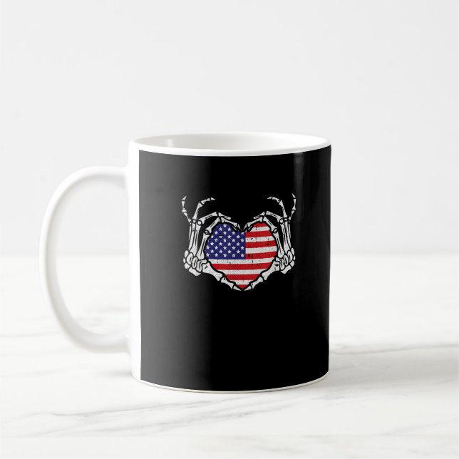Mug Skeleton Hand Heart 4e Du Drapeau Américain Patrio (Gauche)