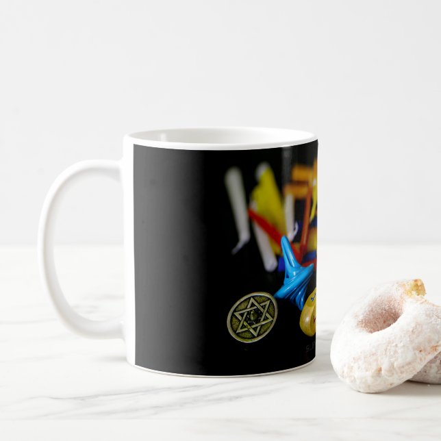 Mug SlipperyJoe nature morte symbolique de Hanukkah fê (Avec donut)