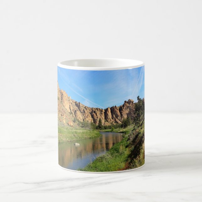 Mug Smith Rock State Park, Oregon (Centre)