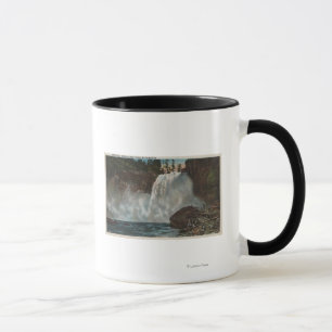 Mug Snoqualmie tombe, WA - vue des automnes en bas