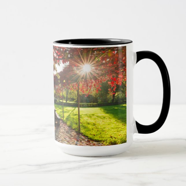 Mug Soleil à travers les feuilles d'automne, Croatie (Droite)