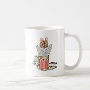 Mug Souris de tailleur sur la bobine du fil