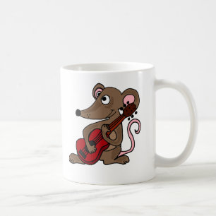 Mug Souris hilare de bande dessinée jouant la guitare
