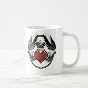 Mug souvenir de mariage de coeur de claddagh