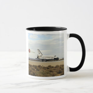 Mug Space Shuttle Discovery déploie son parachute de t