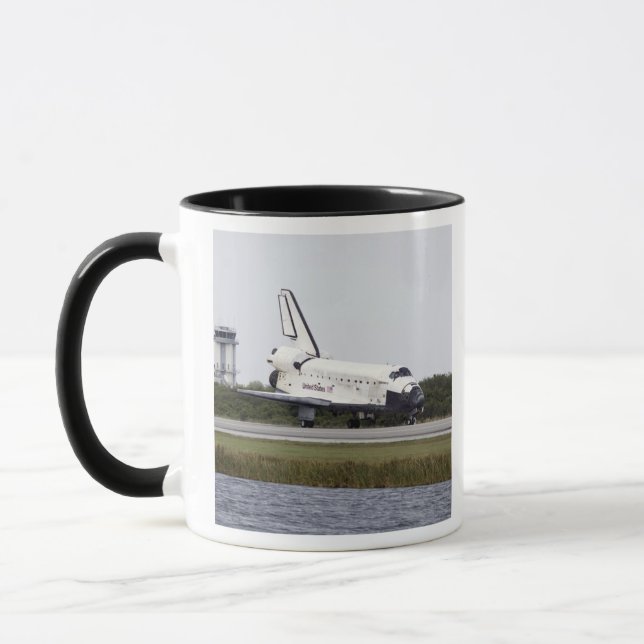Mug Space Shuttle Discovery sur la piste (Gauche)
