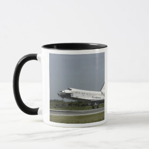Mug Space Shuttle Endeavour touche down