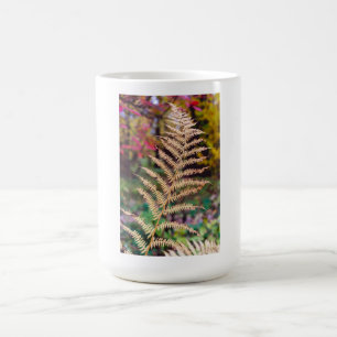 Mug Spécimen de feuille de fougère d'automne doré