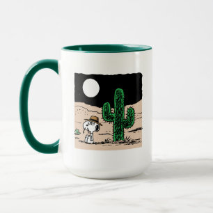 Mug Spike dans un désert illuminé par la Lune